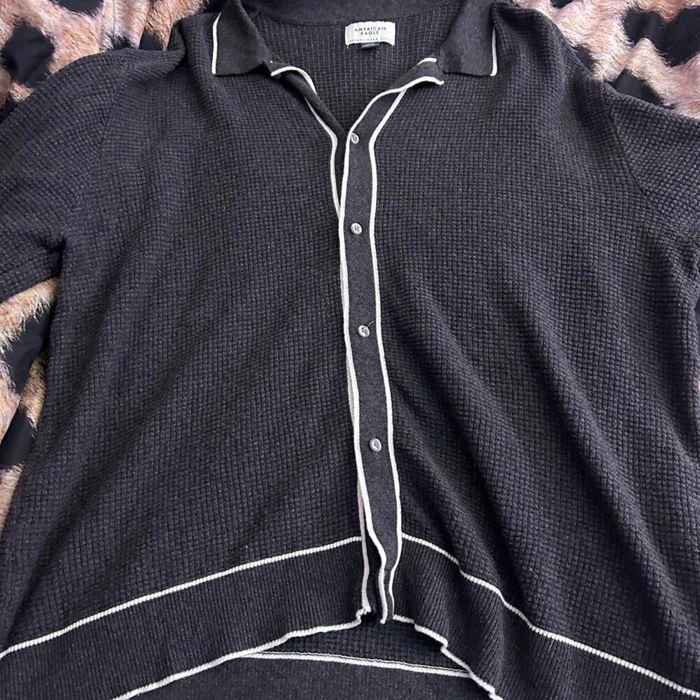 American-eagle Men's Black and Navy Shirt